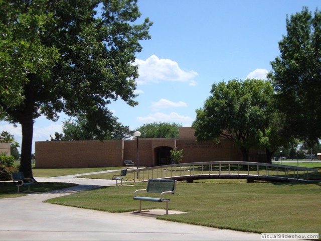 Sumner Applied Arts & Sciences Bldg